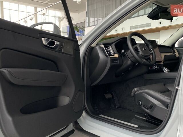 купить новое авто Вольво XC60 Recharge 2025 года от официального дилера Автоцентр AUTO.RIA Вольво фото