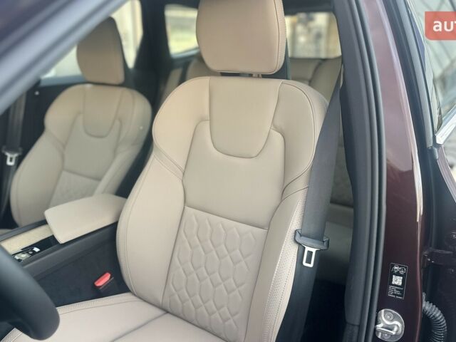 Вольво XC60 Recharge, объемом двигателя 1.97 л и пробегом 0 тыс. км за 86171 $, фото 18 на Automoto.ua