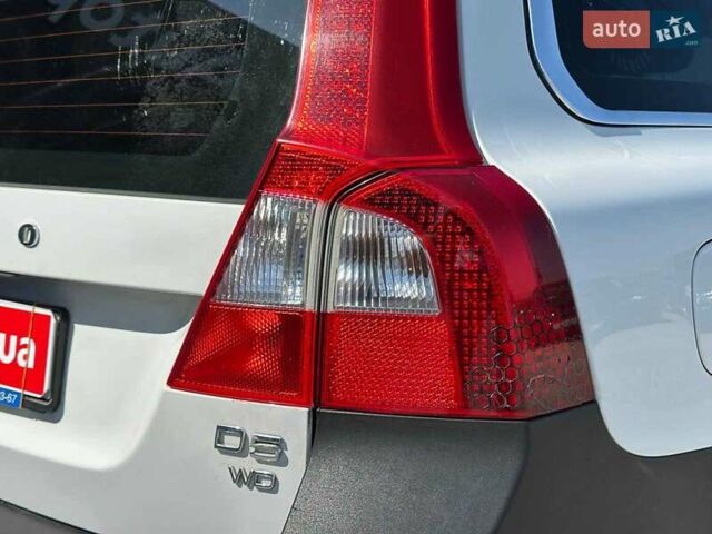 Белый Вольво XC70 Cross Country, объемом двигателя 2.4 л и пробегом 270 тыс. км за 11990 $, фото 9 на Automoto.ua