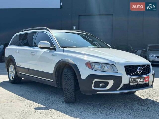 Белый Вольво XC70 Cross Country, объемом двигателя 2.4 л и пробегом 270 тыс. км за 11990 $, фото 13 на Automoto.ua