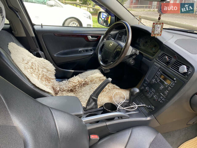 Черный Вольво XC70 Cross Country, объемом двигателя 2.52 л и пробегом 182 тыс. км за 7200 $, фото 6 на Automoto.ua