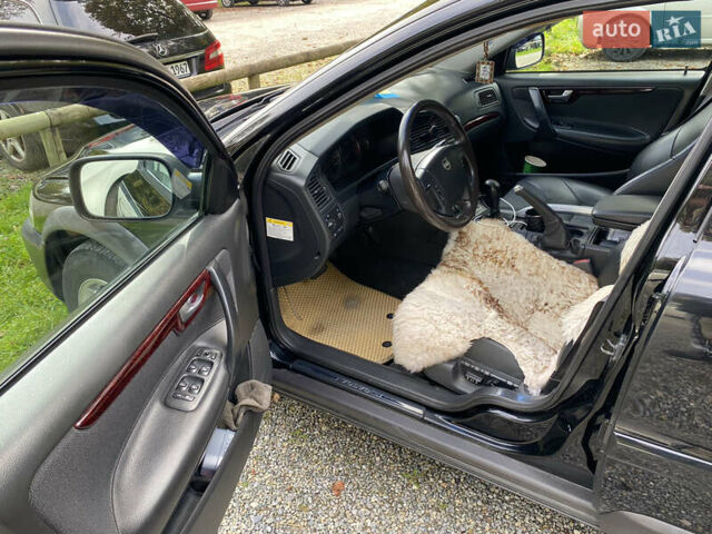 Черный Вольво XC70 Cross Country, объемом двигателя 2.52 л и пробегом 182 тыс. км за 7200 $, фото 7 на Automoto.ua