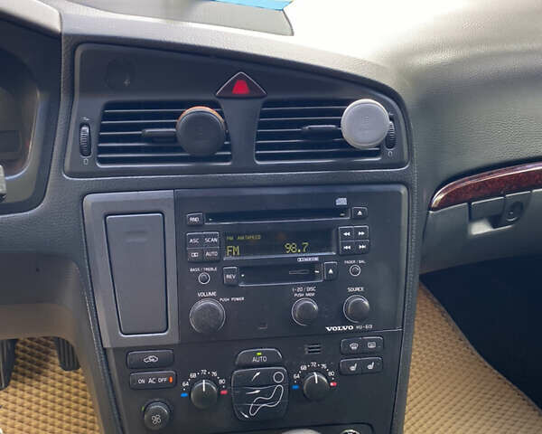 Черный Вольво XC70 Cross Country, объемом двигателя 2.52 л и пробегом 182 тыс. км за 7200 $, фото 10 на Automoto.ua