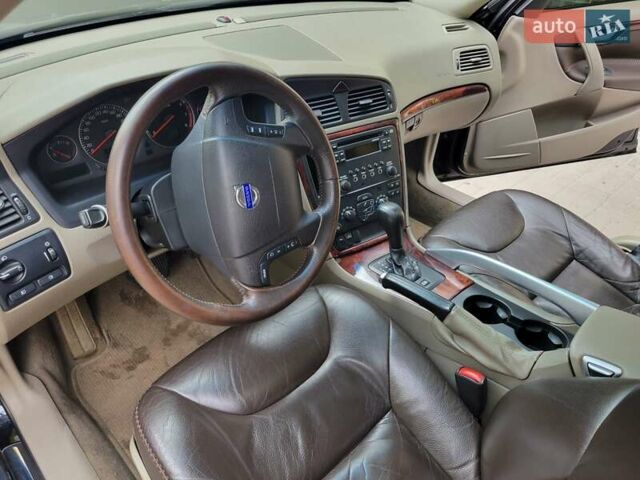Черный Вольво XC70 Cross Country, объемом двигателя 2.5 л и пробегом 220 тыс. км за 9390 $, фото 15 на Automoto.ua