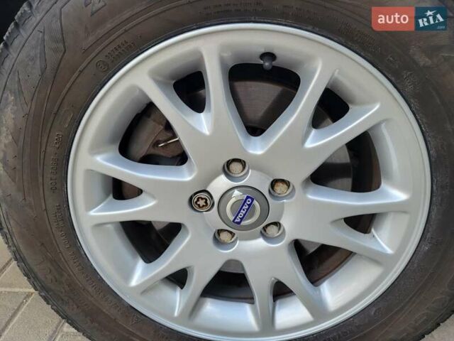 Черный Вольво XC70 Cross Country, объемом двигателя 2.5 л и пробегом 220 тыс. км за 9390 $, фото 28 на Automoto.ua