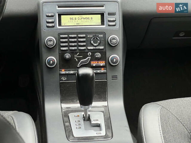 Черный Вольво XC70 Cross Country, объемом двигателя 2.4 л и пробегом 317 тыс. км за 10999 $, фото 34 на Automoto.ua