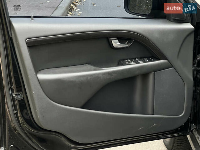 Черный Вольво XC70 Cross Country, объемом двигателя 2.4 л и пробегом 317 тыс. км за 10700 $, фото 24 на Automoto.ua