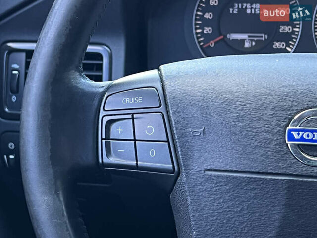 Черный Вольво XC70 Cross Country, объемом двигателя 2.4 л и пробегом 317 тыс. км за 11500 $, фото 38 на Automoto.ua