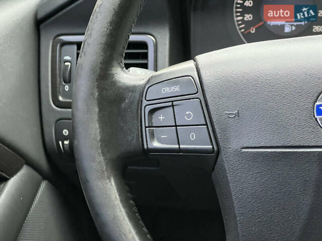 Черный Вольво XC70 Cross Country, объемом двигателя 2.4 л и пробегом 317 тыс. км за 10999 $, фото 31 на Automoto.ua