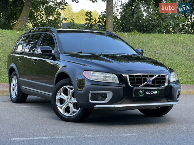 Черный Вольво XC70 Cross Country, объемом двигателя 2.4 л и пробегом 317 тыс. км за 11500 $, фото 1 на Automoto.ua