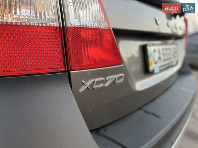 Вольво XC70 Cross Country, объемом двигателя 3 л и пробегом 322 тыс. км за 15200 $, фото 15 на Automoto.ua