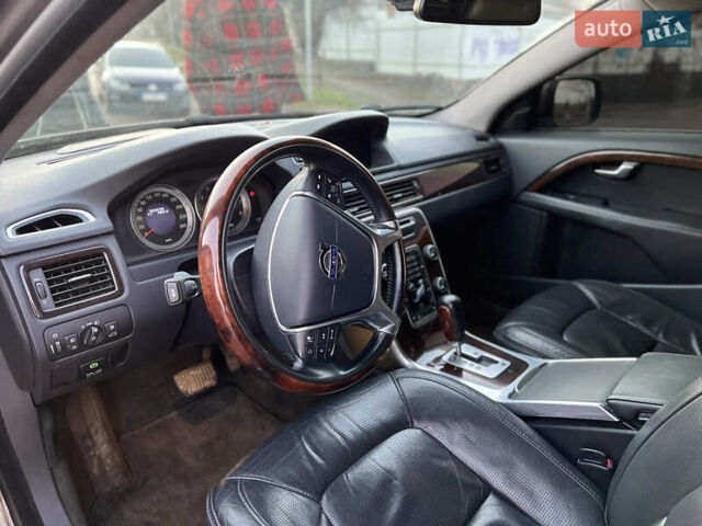 Вольво XC70 Cross Country, объемом двигателя 3 л и пробегом 322 тыс. км за 15200 $, фото 18 на Automoto.ua