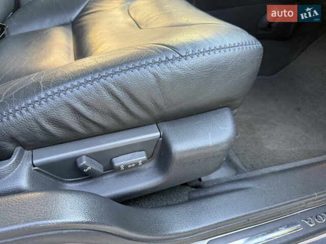 Серый Вольво XC70 Cross Country, объемом двигателя 2.4 л и пробегом 238 тыс. км за 7200 $, фото 12 на Automoto.ua