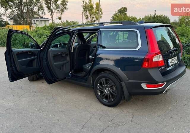 Синий Вольво XC70 Cross Country, объемом двигателя 2.4 л и пробегом 259 тыс. км за 16500 $, фото 4 на Automoto.ua