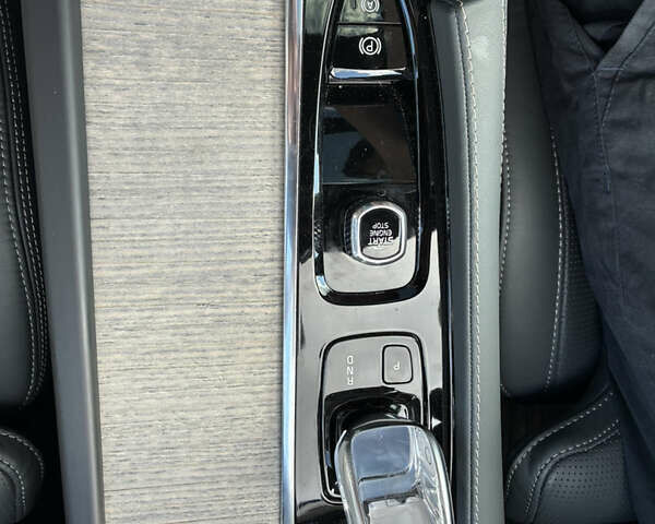 Вольво XC90 Recharge, об'ємом двигуна 2 л та пробігом 9 тис. км за 70000 $, фото 4 на Automoto.ua
