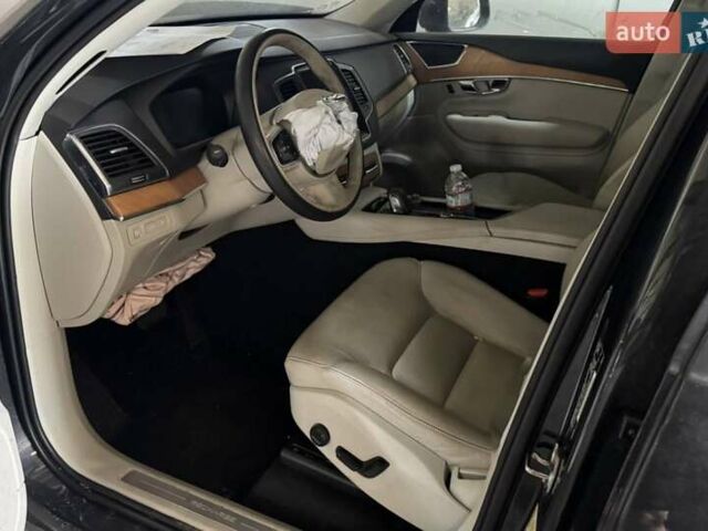 Вольво XC90 Recharge, объемом двигателя 1.97 л и пробегом 95 тыс. км за 24000 $, фото 8 на Automoto.ua