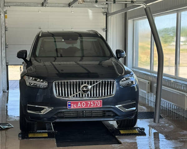 Вольво XC90 Recharge, объемом двигателя 1.97 л и пробегом 99 тыс. км за 48000 $, фото 1 на Automoto.ua
