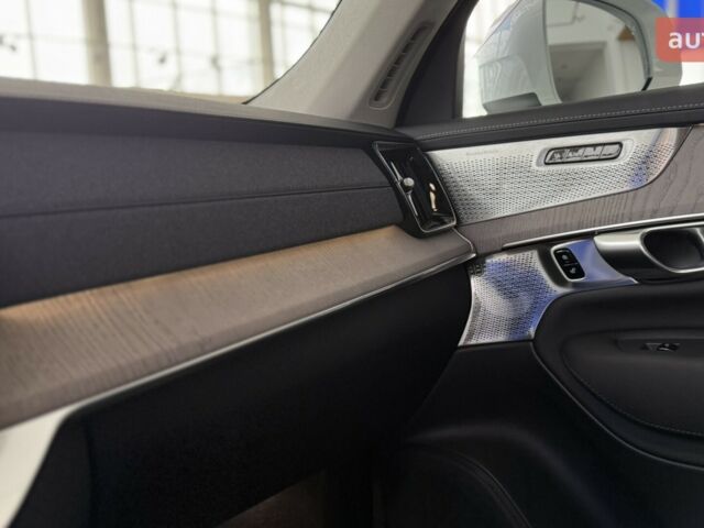 Вольво XC90 Recharge, об'ємом двигуна 1.97 л та пробігом 0 тис. км за 101174 $, фото 15 на Automoto.ua