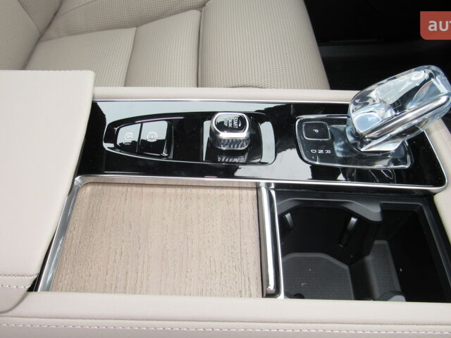 купить новое авто Вольво XC90 Recharge 2025 года от официального дилера Автоцентр AUTO.RIA Вольво фото