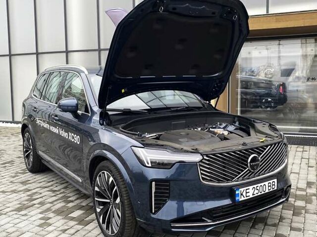 Синий Вольво XC90 Recharge, объемом двигателя 1.97 л и пробегом 1 тыс. км за 92677 $, фото 46 на Automoto.ua