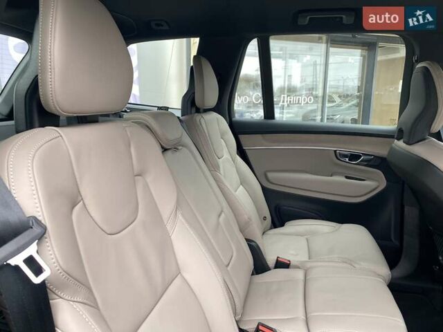 Синий Вольво XC90 Recharge, объемом двигателя 1.97 л и пробегом 1 тыс. км за 92677 $, фото 18 на Automoto.ua