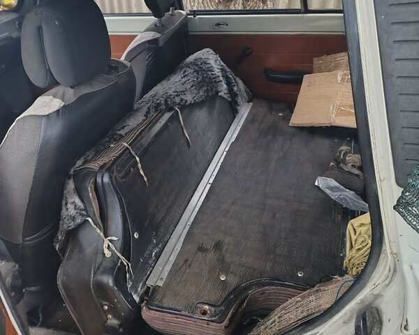 Білий Вартбург 1.3, об'ємом двигуна 1.3 л та пробігом 90 тис. км за 700 $, фото 2 на Automoto.ua