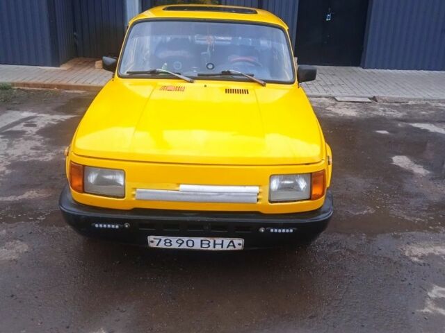 Желтый Вартбург 1.3, объемом двигателя 1.3 л и пробегом 55 тыс. км за 604 $, фото 1 на Automoto.ua