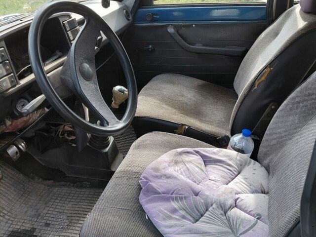 Синий Вартбург 1.3, объемом двигателя 1.3 л и пробегом 700 тыс. км за 800 $, фото 3 на Automoto.ua