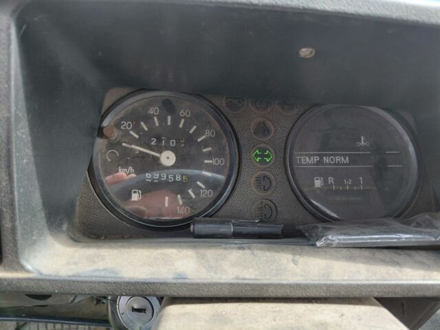 Синий Вартбург 1.3, объемом двигателя 1.3 л и пробегом 700 тыс. км за 800 $, фото 4 на Automoto.ua