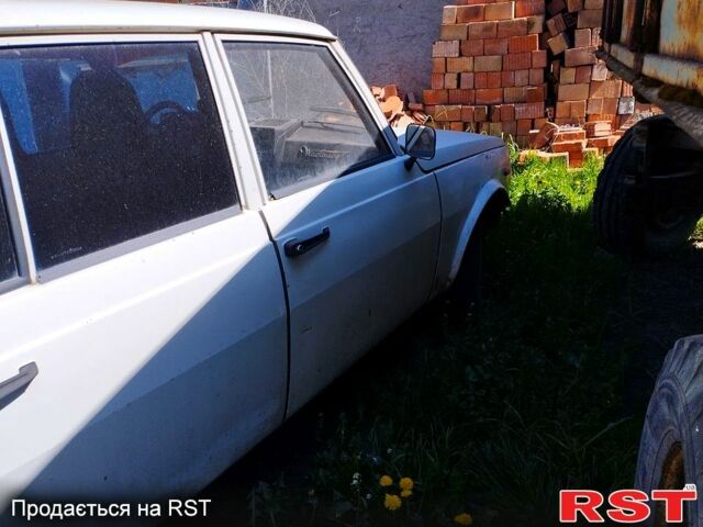 Вартбург 1300, объемом двигателя 1.3 л и пробегом 40 тыс. км за 240 $, фото 2 на Automoto.ua