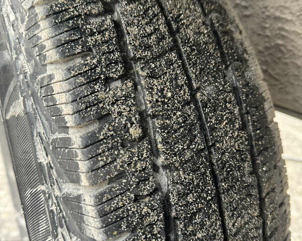 Weekend ВЄ3 2013 у Львові на Automoto.ua Сірий Weekend ВЄ3, об'ємом двигуна 0 л та пробігом 1 тис. км за 2700 $, фото 2 на Automoto.ua