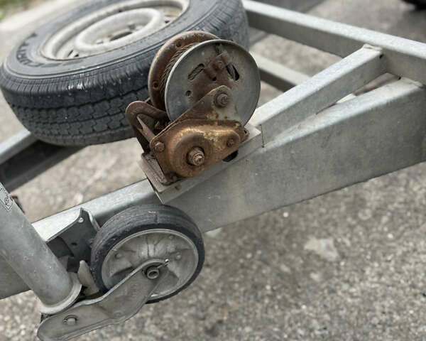 Weekend ВЄ3 2013 у Львові на Automoto.ua Сірий Weekend ВЄ3, об'ємом двигуна 0 л та пробігом 1 тис. км за 2700 $, фото 6 на Automoto.ua