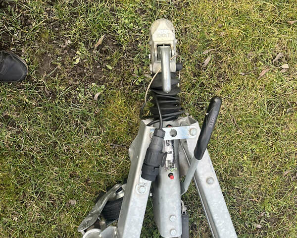 Сірий Weekend W350B, об'ємом двигуна 0 л та пробігом 20 тис. км за 3700 $, фото 2 на Automoto.ua