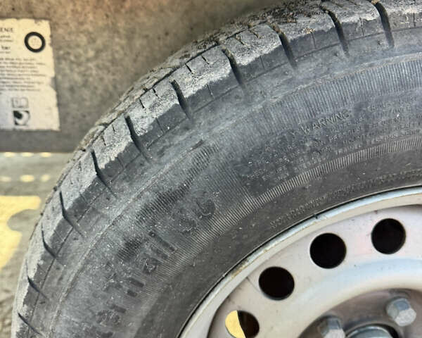 Серый Weekend W350B, объемом двигателя 0 л и пробегом 10 тыс. км за 3700 $, фото 10 на Automoto.ua