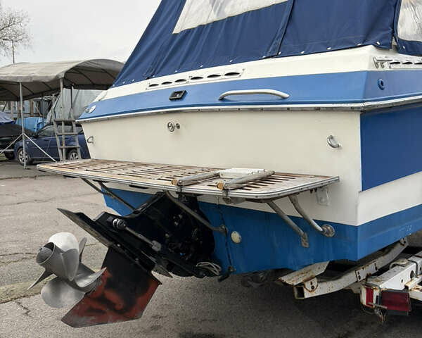 Веллкрафт 225, объемом двигателя 5 л и пробегом 800 тыс. км за 17200 $, фото 5 на Automoto.ua