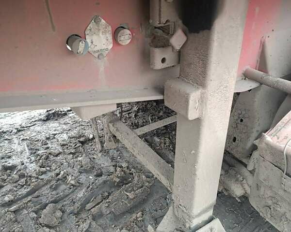 Красный Велмейер SK, объемом двигателя 0 л и пробегом 300 тыс. км за 12000 $, фото 6 на Automoto.ua