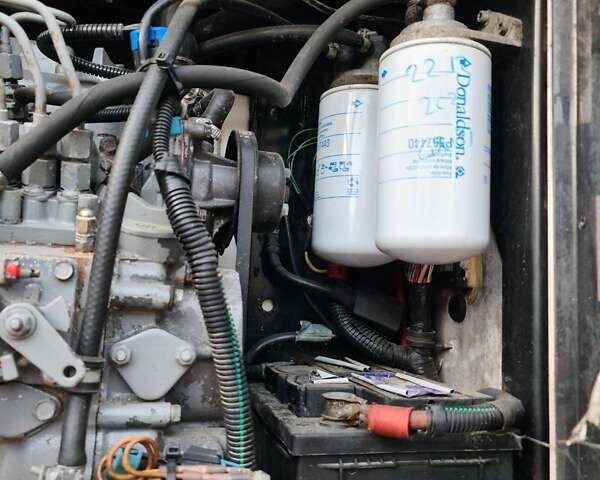 Білий Віелтон НС, об'ємом двигуна 0 л та пробігом 280 тис. км за 17000 $, фото 4 на Automoto.ua