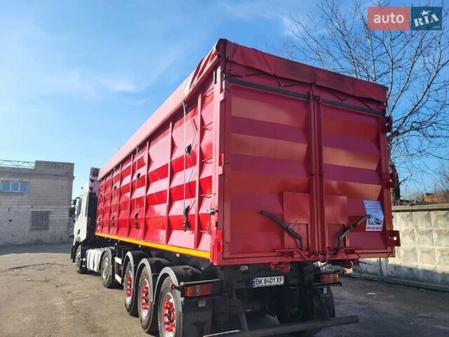 Виелтон НС, объемом двигателя 0 л и пробегом 200 тыс. км за 18500 $, фото 4 на Automoto.ua