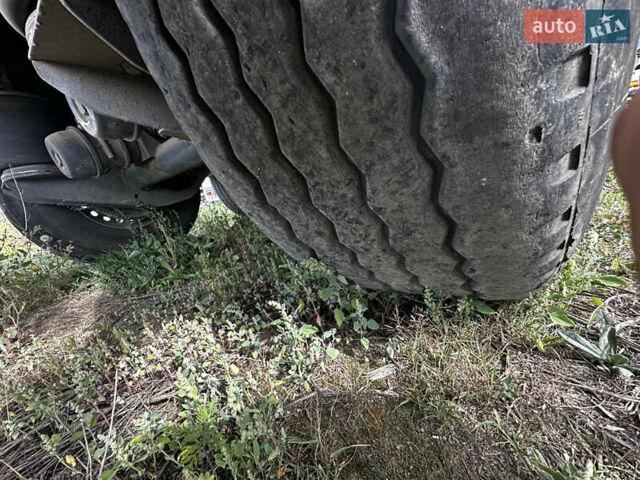 Віелтон НС 2005 у Умани на Automoto.ua Сірий Віелтон НС, об'ємом двигуна 0 л та пробігом 0 тис. км за 27000 $, фото 8 на Automoto.ua