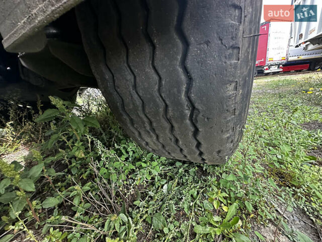 Віелтон НС 2005 у Умани на Automoto.ua Сірий Віелтон НС, об'ємом двигуна 0 л та пробігом 0 тис. км за 27000 $, фото 11 на Automoto.ua