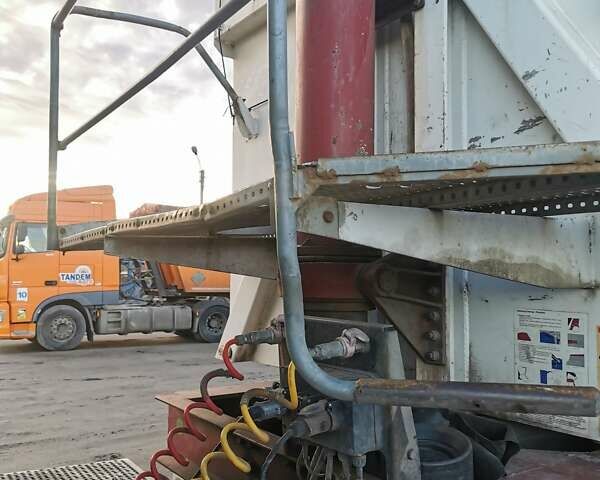 Белый Виелтон НВ, объемом двигателя 0 л и пробегом 100 тыс. км за 20000 $, фото 1 на Automoto.ua