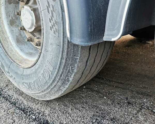 Белый Виелтон НВ, объемом двигателя 0 л и пробегом 100 тыс. км за 20000 $, фото 13 на Automoto.ua