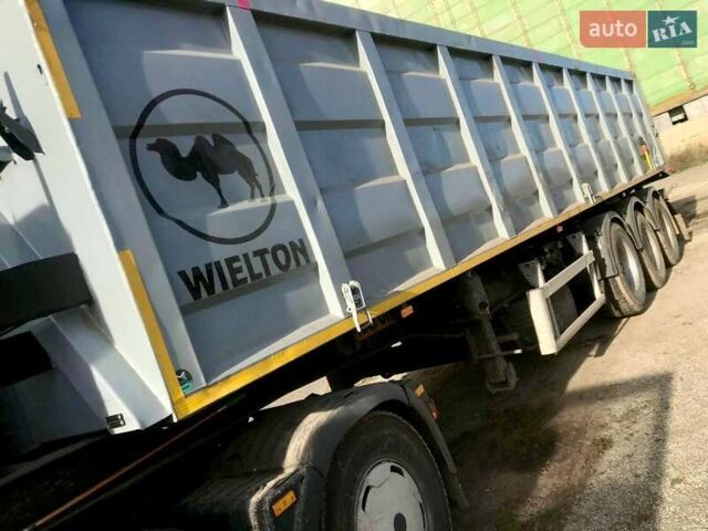 Чорний Віелтон НВ, об'ємом двигуна 0 л та пробігом 228 тис. км за 15999 $, фото 3 на Automoto.ua