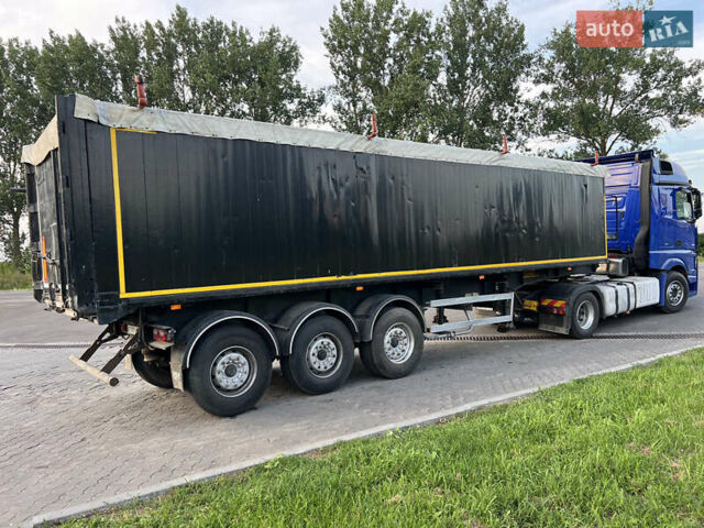 Чорний Віелтон НВ, об'ємом двигуна 0 л та пробігом 670 тис. км за 17500 $, фото 11 на Automoto.ua