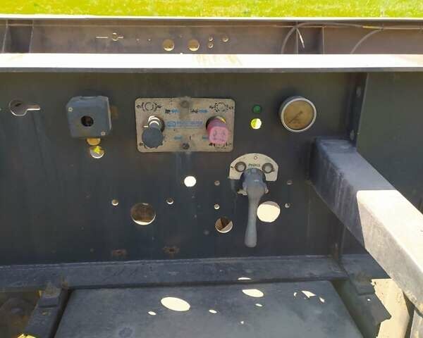 Черный Виелтон НВ, объемом двигателя 0 л и пробегом 280 тыс. км за 20500 $, фото 17 на Automoto.ua