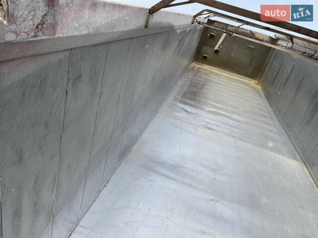 Червоний Віелтон НВ, об'ємом двигуна 0 л та пробігом 300 тис. км за 15700 $, фото 11 на Automoto.ua