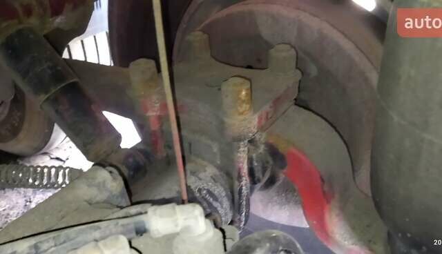 Желтый Виелтон НВ, объемом двигателя 0 л и пробегом 555 тыс. км за 17000 $, фото 4 на Automoto.ua