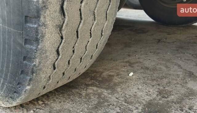 Желтый Виелтон НВ, объемом двигателя 0 л и пробегом 555 тыс. км за 17000 $, фото 2 на Automoto.ua