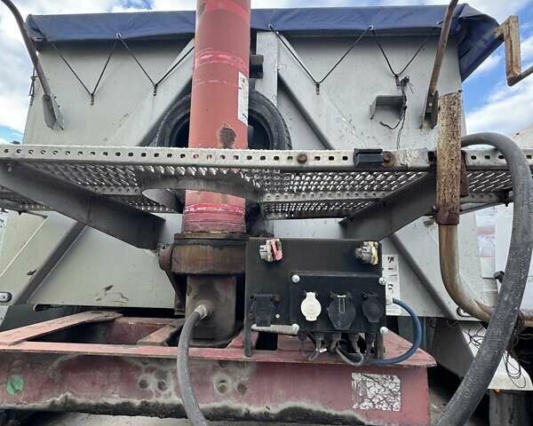 Сірий Віелтон НВ, об'ємом двигуна 0 л та пробігом 100 тис. км за 13950 $, фото 4 на Automoto.ua