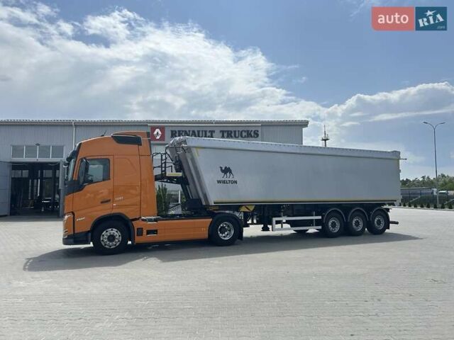 Серый Виелтон NW 3, объемом двигателя 0 л и пробегом 29 тыс. км за 57150 $, фото 2 на Automoto.ua